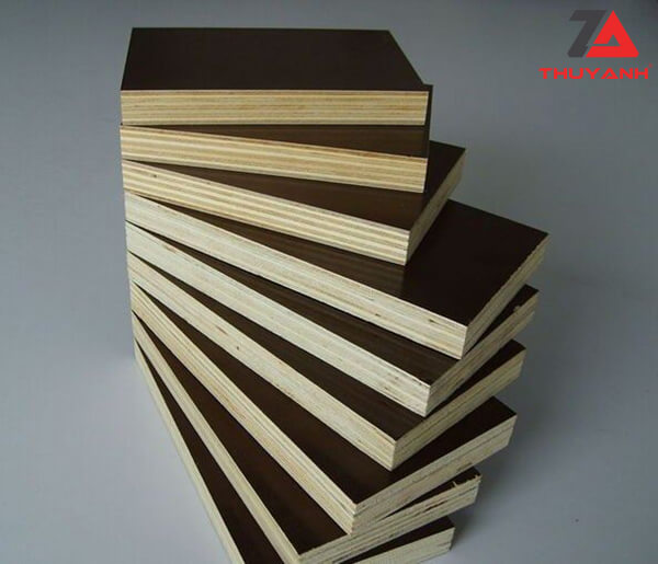 Cốt gỗ plywood so sánh với MDF